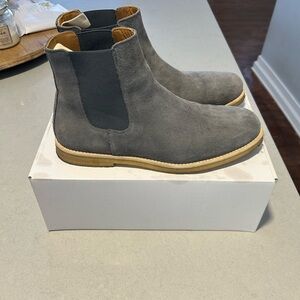 Oliver Cabell Gray Suede Men’s Chelsea Boots - size 43